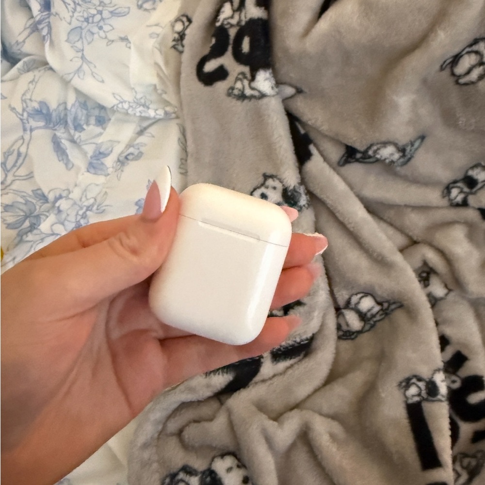 White Airpods